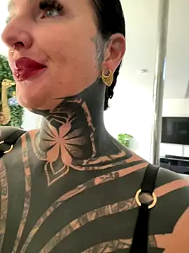 InkedBiitch online show from October 9, 2025, 7:31 am