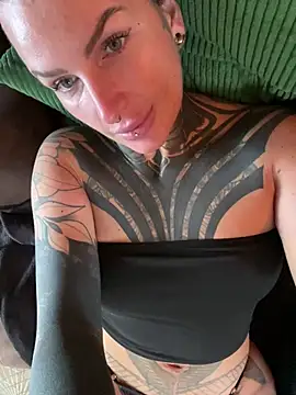 InkedBiitch online show from May 18, 2026, 5:23 am