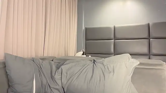 Carrie Colbyxx online show from April 4, 2026, 8:32 am