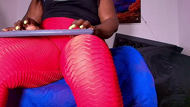  ebony-queen  online show from October 7, 2025, 11:55 am