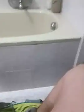 manuel9428 online show from February 12, 2025, 10:15 pm