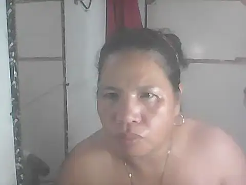 hotwet mama4uxx online show from March 12, 2025, 1:08 pm