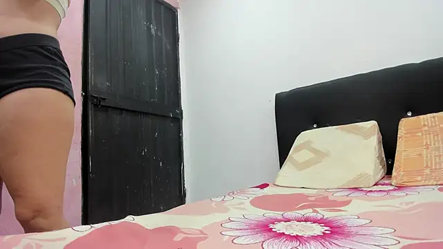 Andrewandzoe online show from November 25, 2025, 2:12 am