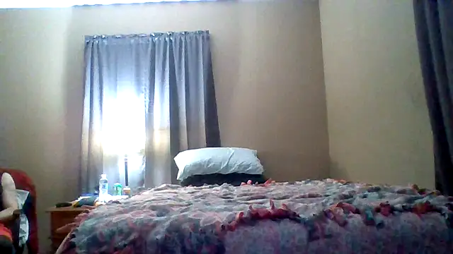 Snapshot of JoJoMonroe84 chatting on February 19, 2026, 4:20 am JoJoMonroe84 online show from February 19, 2026, 4:20 am