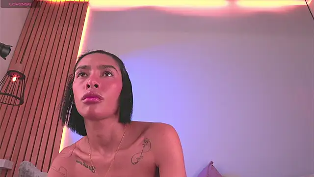 mia-reeves online show from February 10, 2026, 6:51 pm