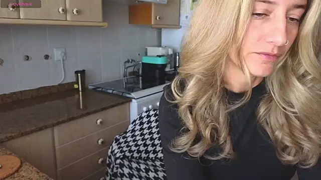 Lunamix online show from January 9, 2026, 12:34 pm