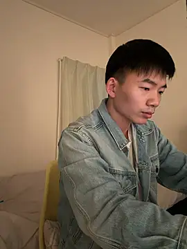 asiahot liam online show from January 12, 2026, 11:39 am