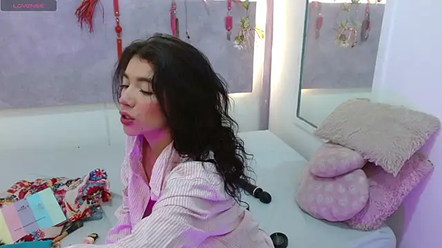 Sweetcristin online show from October 7, 2025, 12:55 am