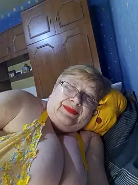 Lena Gaby online show from December 2, 2025, 8:21 pm