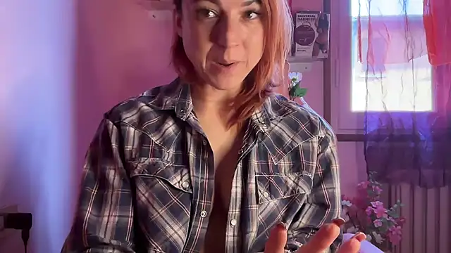 Snapshot of Nikky_Divine chatting on October 25, 2025, 7:29 am Nikky Divine online show from October 25, 2025, 7:29 am