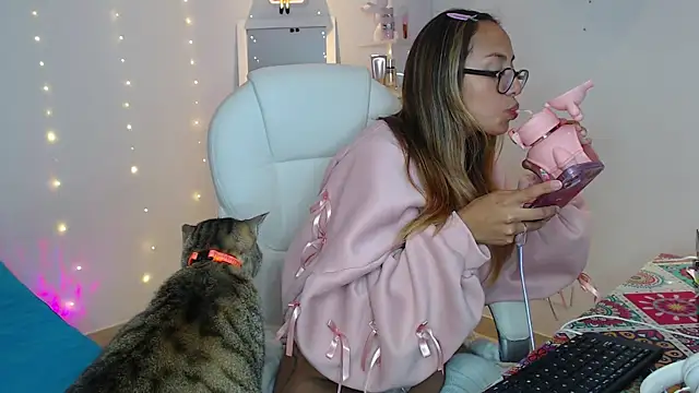 Gabi morales online show from November 12, 2025, 6:39 am