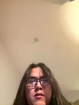 Snapshot of robinlyn chatting on January 6, 2026, 5:33 am robinlyn online show from January 6, 2026, 5:33 am