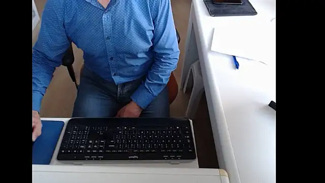 Snapshot of dutchpornking chatting on September 15, 2025, 7:31 am dutchpornking online show from September 15, 2025, 7:31 am
