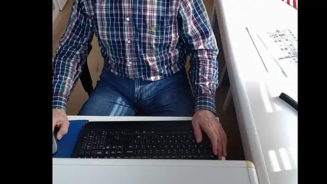 Snapshot of dutchpornking chatting on March 2, 2025, 12:36 pm dutchpornking online show from March 2, 2025, 12:36 pm