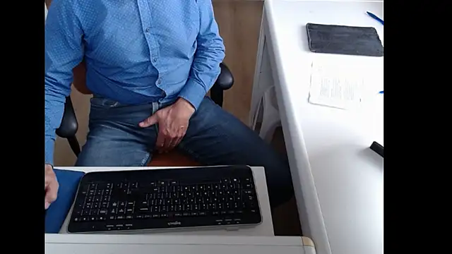 Snapshot of dutchpornking chatting on September 10, 2025, 8:46 am dutchpornking online show from September 10, 2025, 8:46 am