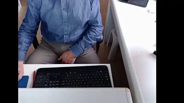 Snapshot of dutchpornking chatting on February 1, 2026, 8:01 am dutchpornking online show from February 1, 2026, 8:01 am