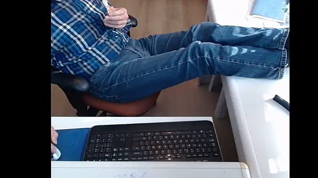 Snapshot of dutchpornking chatting on March 10, 2025, 12:28 pm dutchpornking online show from March 10, 2025, 12:28 pm
