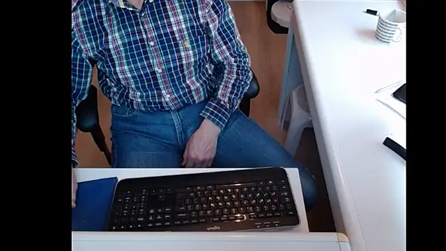 Snapshot of dutchpornking chatting on March 14, 2025, 11:34 am dutchpornking online show from March 14, 2025, 11:34 am