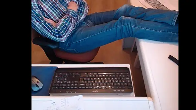 Snapshot of dutchpornking chatting on March 5, 2025, 5:29 pm dutchpornking online show from March 5, 2025, 5:29 pm