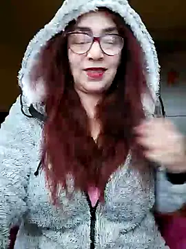 Snapshot of Chriss_Tinaa chatting on February 8, 2025, 6:33 am Chriss Tinaa online show from February 8, 2025, 6:33 am