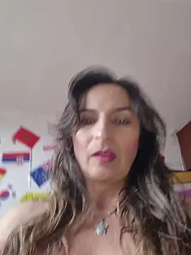 marilyn love6969 online show from June 26, 2026, 1:39 pm