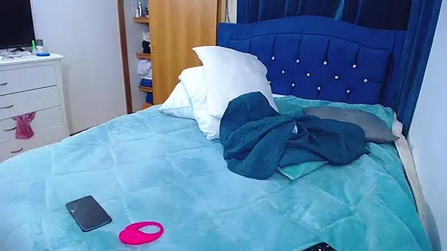 mondirty70 online show from November 21, 2025, 7:29 am