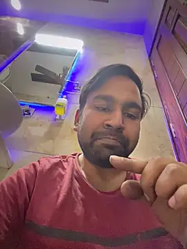 Snapshot of luciferdxm5 chatting on March 3, 2026, 8:43 am luciferdxm5 online show from March 3, 2026, 8:43 am