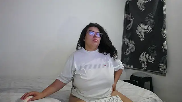 Snapshot of mabigomez00 chatting on May 9, 2026, 9:12 am mabigomez00 online show from May 9, 2026, 9:12 am