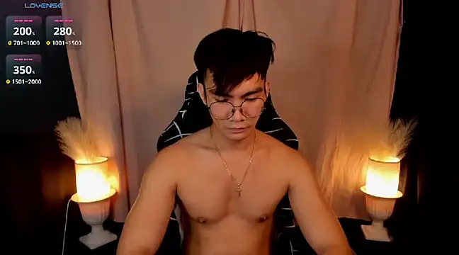 Snapshot of 000batman000 chatting on January 30, 2025, 1:31 pm 000batman000 online show from January 30, 2025, 1:31 pm