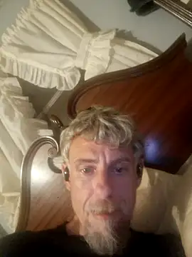 19JaSon83 online show from August 7, 2026, 12:49 am