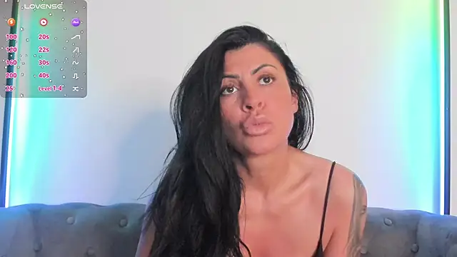 Snapshot of BiancaCruzzz chatting on May 26, 2026, 7:01 pm BiancaCruzzz online show from May 26, 2026, 7:01 pm