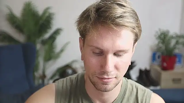 Snapshot of kevin-park chatting on December 3, 2025, 5:23 pm kevin-park online show from December 3, 2025, 5:23 pm