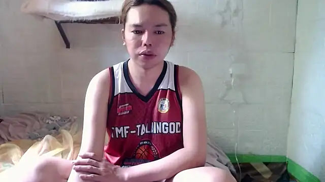 alondra marie23 online show from November 17, 2025, 4:16 am