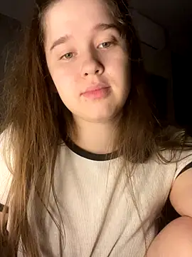 HornyGirlH online show from November 3, 2025, 2:39 am