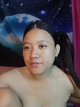 Snapshot of Urchanel chatting on June 28, 2026, 12:44 pm Urchanel online show from June 28, 2026, 12:44 pm