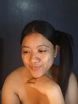 Snapshot of Urchanel chatting on December 14, 2025, 8:20 am Urchanel online show from December 14, 2025, 8:20 am