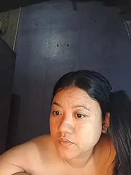 Snapshot of Urchanel chatting on December 20, 2025, 10:23 pm Urchanel online show from December 20, 2025, 10:23 pm