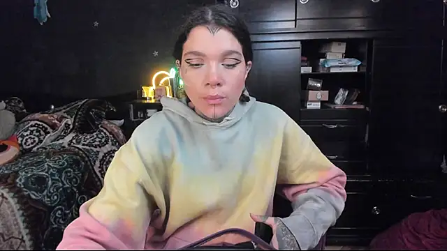 Lilmarieee online show from February 18, 2025, 10:47 pm