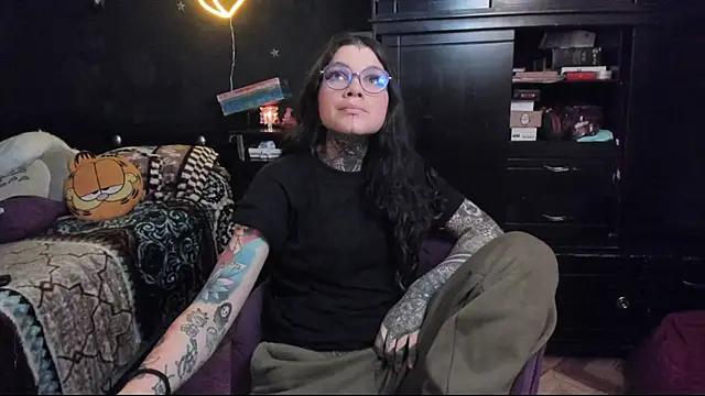 Lilmarieee online show from March 19, 2025, 10:09 pm