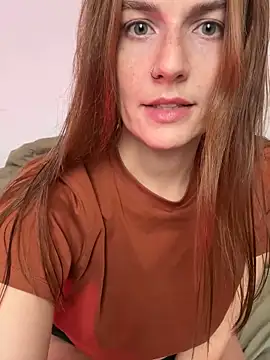 BritneyHall online show from November 4, 2025, 9:35 am