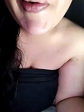 Annerae online show from April 19, 2026, 3:35 pm