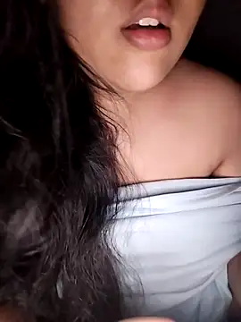 Annerae online show from September 19, 2025, 4:44 pm