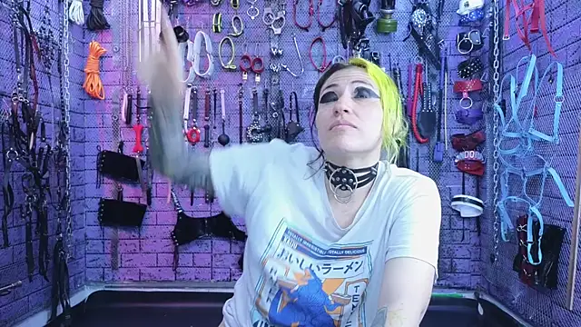 PANDORANEZZ online show from February 25, 2025, 3:53 pm
