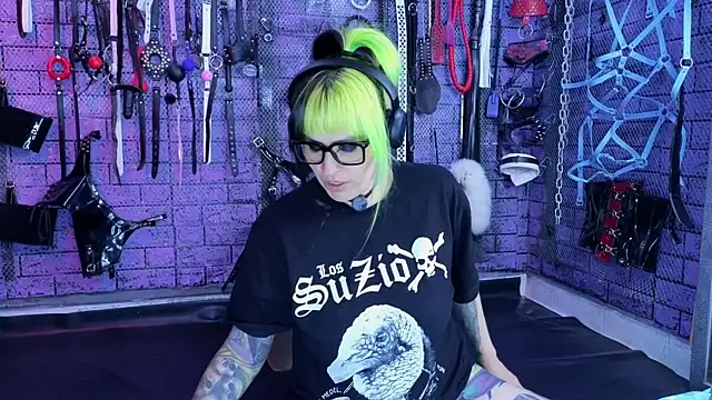 PANDORANEZZ online show from July 15, 2026, 5:25 am