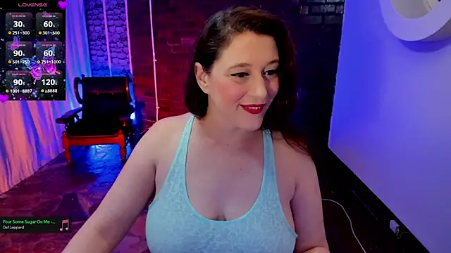 Snapshot of cee2nv chatting on May 10, 2026, 9:27 pm cee2nv online show from May 10, 2026, 9:27 pm