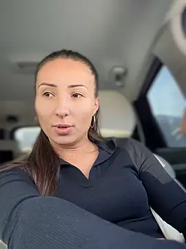 YOUR-KARINA online show from January 24, 2025, 9:06 am