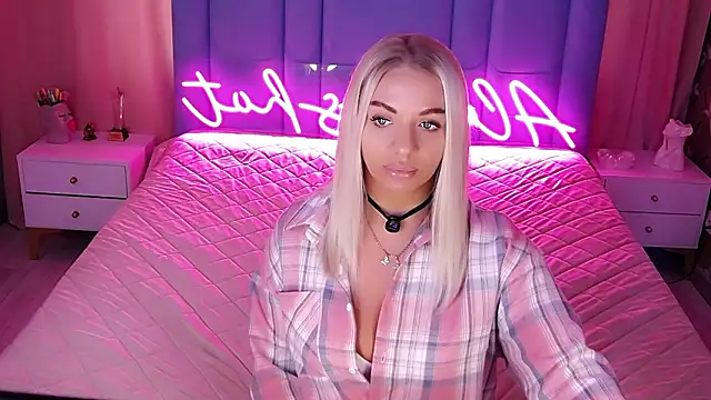 AllwaysHotJ online show from March 24, 2026, 1:49 am