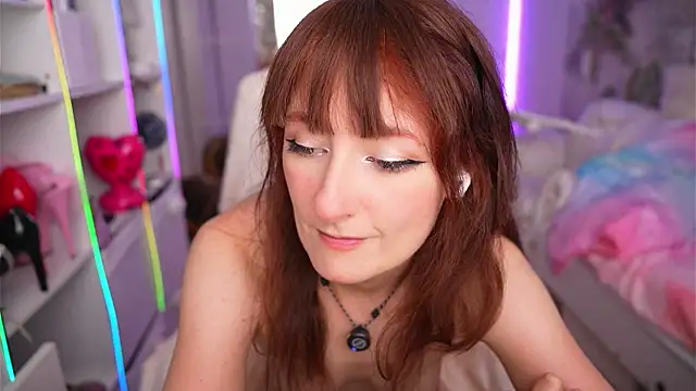 Snapshot of Cissy_Glitter chatting on August 6, 2026, 2:12 pm Cissy Glitter online show from August 6, 2026, 2:12 pm