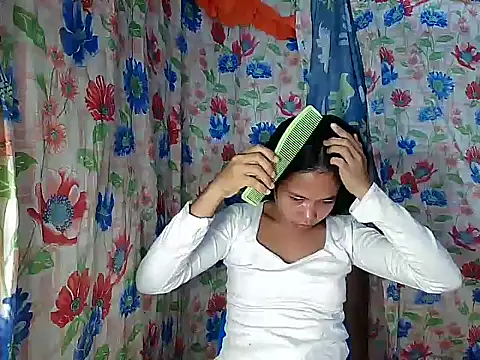 Snapshot of PinaySkinnyGirl chatting on February 1, 2026, 9:24 pm PinaySkinnyGirl online show from February 1, 2026, 9:24 pm