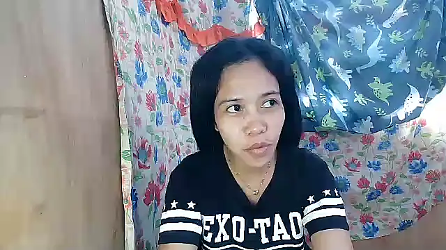 Snapshot of PinaySkinnyGirl chatting on February 21, 2026, 12:12 am PinaySkinnyGirl online show from February 21, 2026, 12:12 am